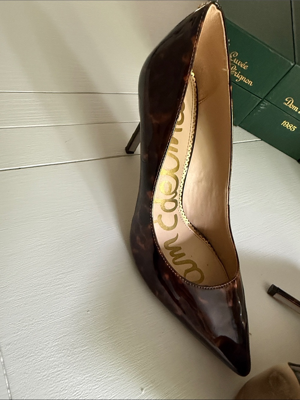 Sam Edelman Women's Tortoiseshell Brown Pointed-Toe Pumps - Picture 6 of 12